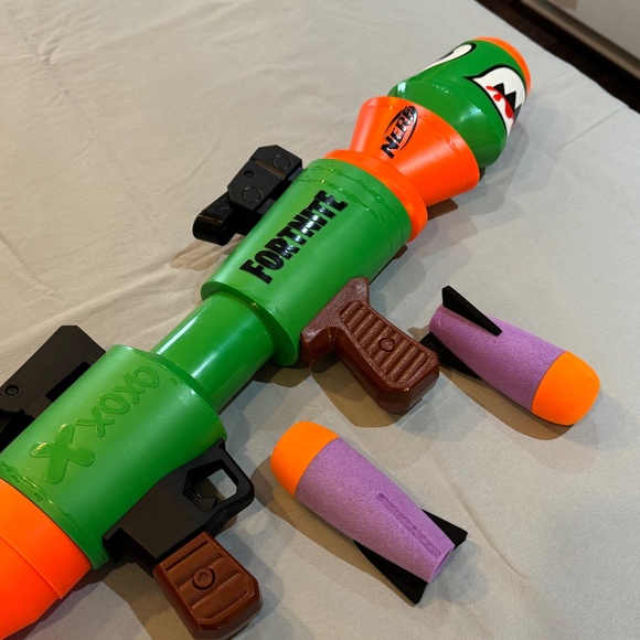 NERF Bazooka Fortnite Rl Dart Blaster 2018 With Darts 30” Long - Picture 1 of 5